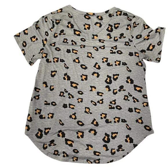 LuLaRoe Iris Top XL Gray Leopard Print Short Sleeve Tunic Soft Stretch - Picture 4 of 7
